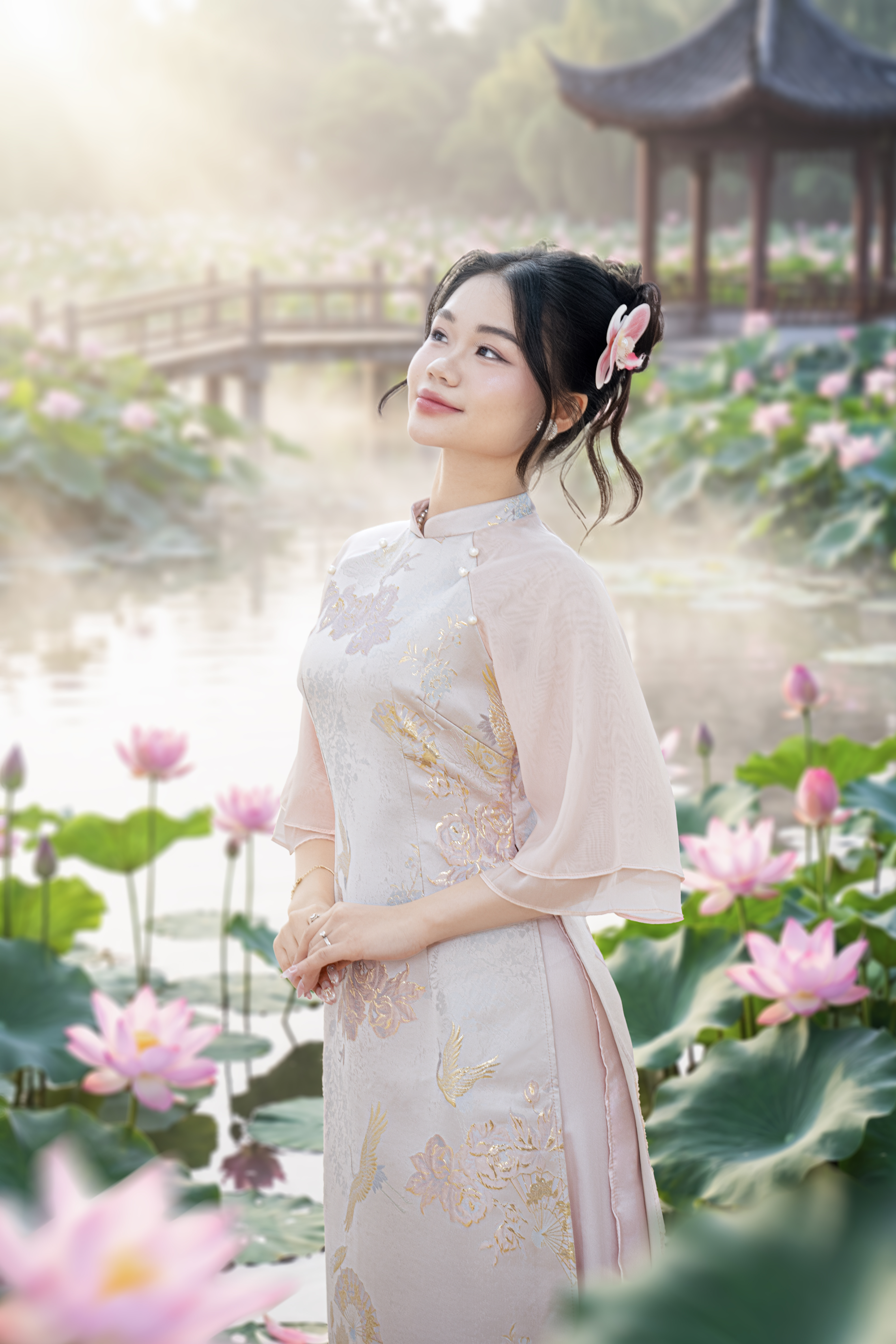 Ảnh thời trang áo dài – Nét đẹp bên hồ sen 2